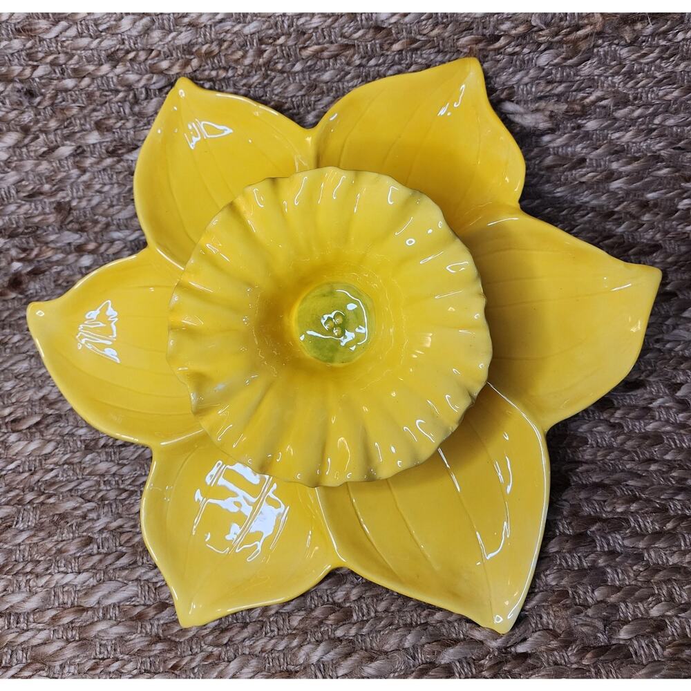 Magenta Bright Yellow Lilly Sunflower Vegetable Dip Decorative Serving Tray 15"